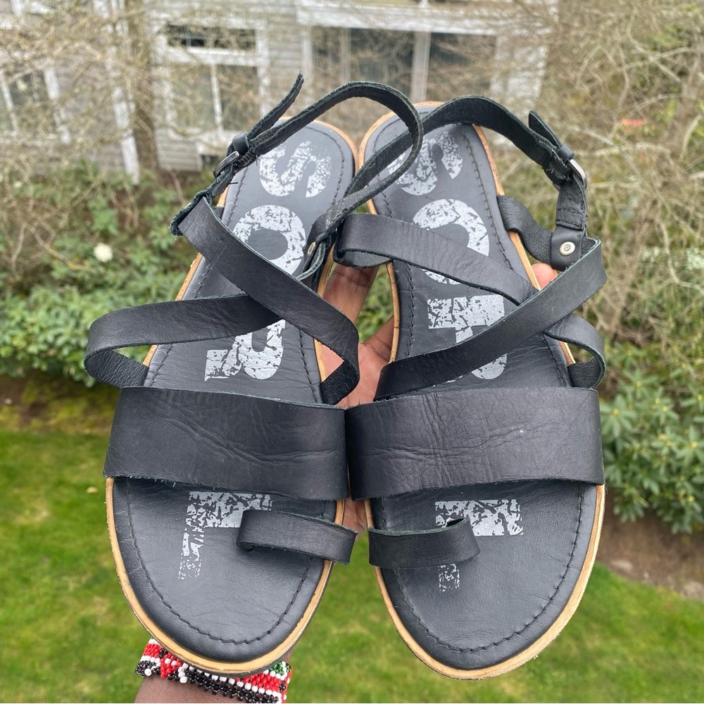 Sorel Ella Criss Cross Black Leather Strappy Sandals Shoes NL3281-010 Womens 9 - Picture 6 of 9